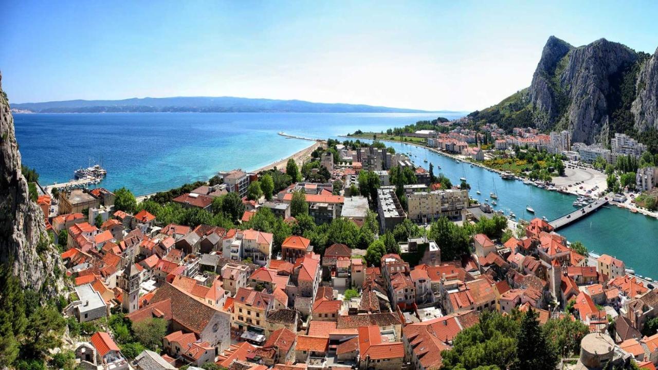 Downtown Deluxe Apartman Omiš Kültér fotó