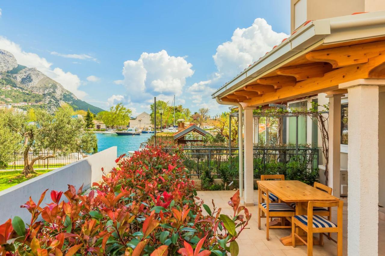 Downtown Deluxe Apartman Omiš Kültér fotó