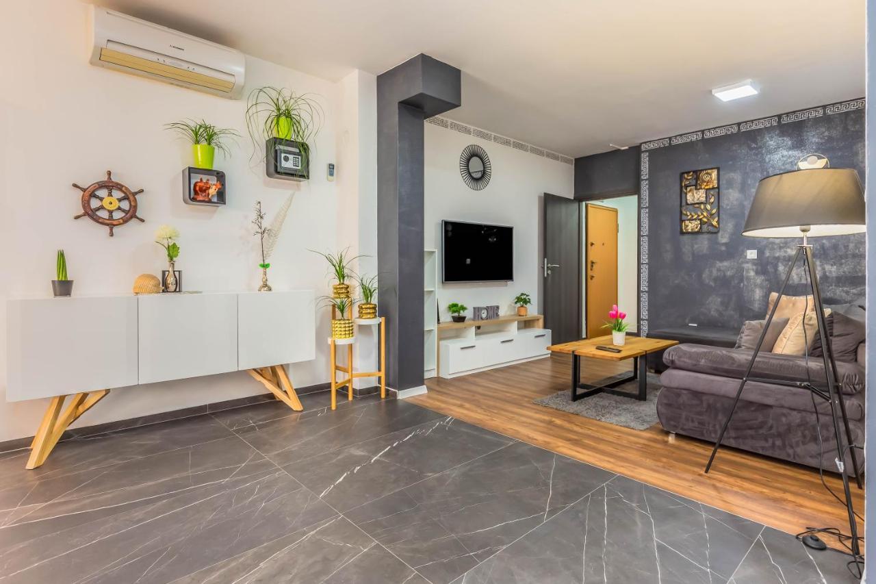 Downtown Deluxe Apartman Omiš Kültér fotó