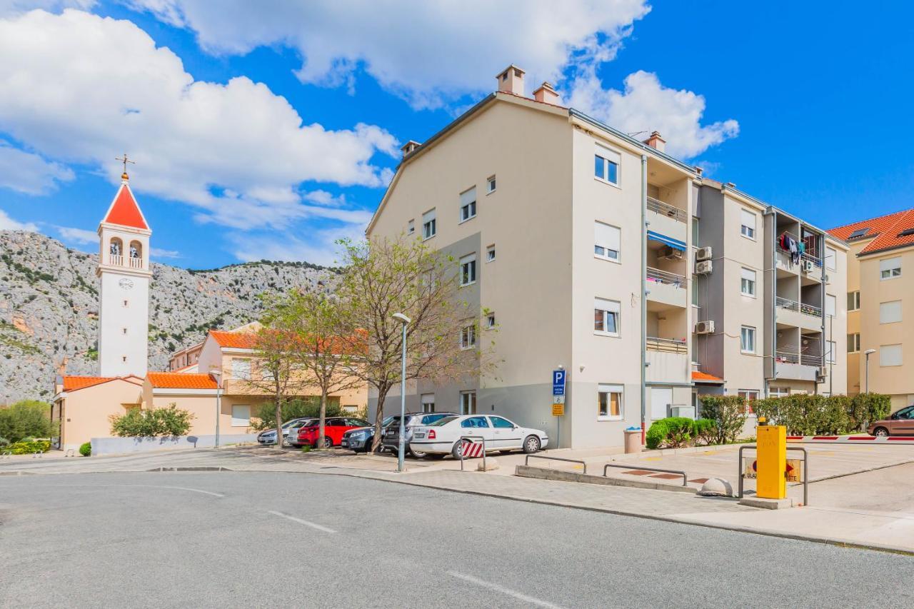 Downtown Deluxe Apartman Omiš Kültér fotó