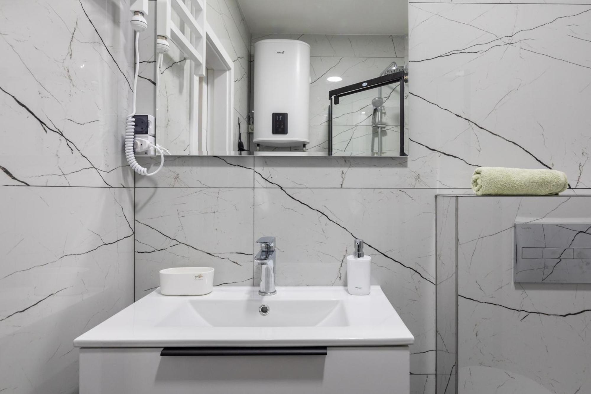Downtown Deluxe Apartman Omiš Kültér fotó